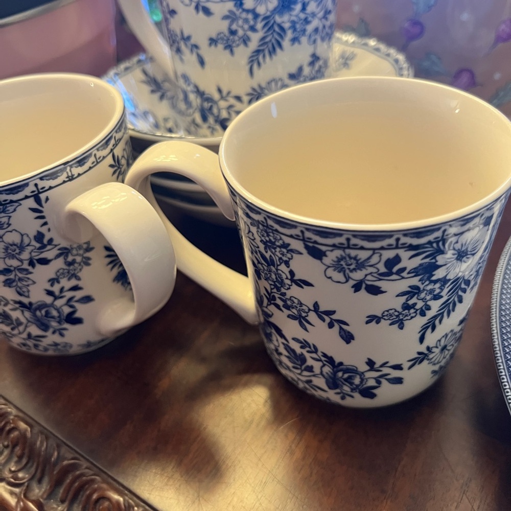 Vintage Johnson Brothers, Devon cottage
